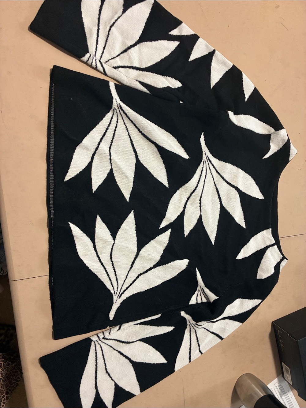 Women's Black and White Leaf-Print Crewneck Sweater